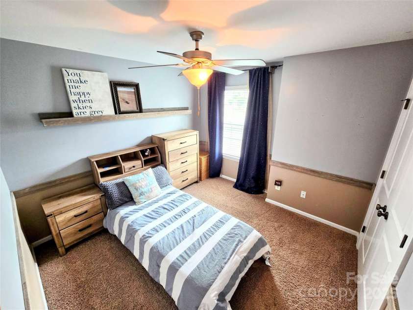 10302 Newbridge Road, Charlotte, NC 28278.  MLS# CAR4278155, YatesRealty ID 28974. 