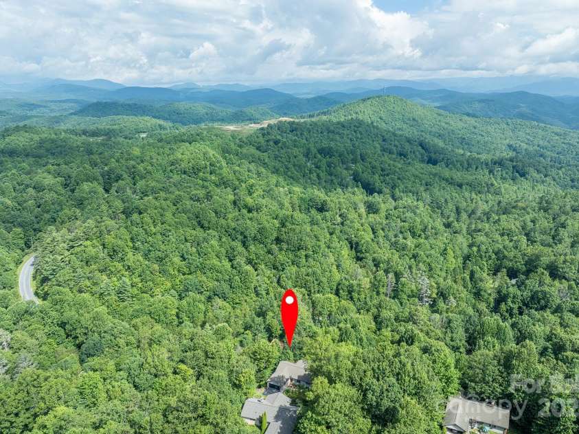 188 Blue Ridge Overlook Drive, Brevard, NC 28712.  MLS# CAR4283263, YatesRealty ID 28975. 