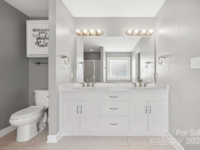 1961 Williford Woods Lane, Rock Hill, SC 29730.  MLS# CAR4283961, YatesRealty ID 28976. 