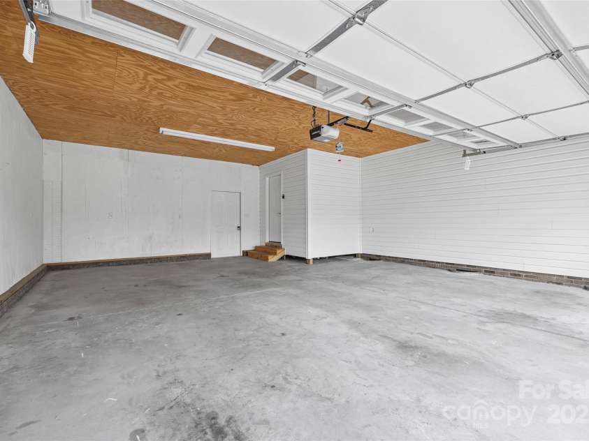 1961 Williford Woods Lane, Rock Hill, SC 29730.  MLS# CAR4283961, YatesRealty ID 28976. 