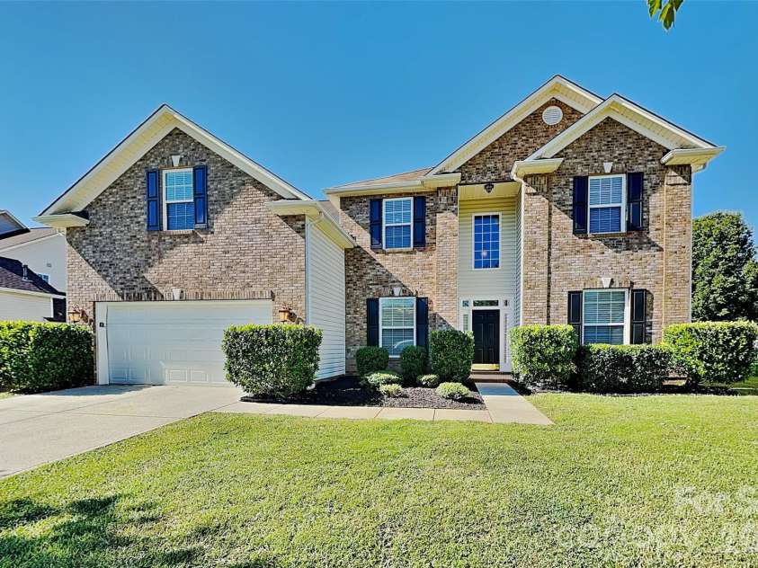 3014 Brook Valley Run, Monroe, NC 28110.  MLS# CAR4390943, YatesRealty ID 28976. 