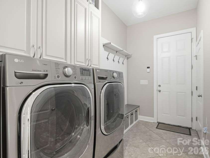 6548 Bridgemoor Drive, Indian Trail, NC 28079.  MLS# CAR4389316, YatesRealty ID 28978. 