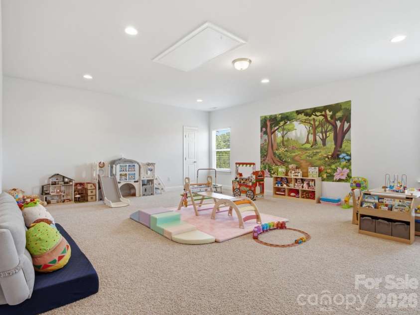 6548 Bridgemoor Drive, Indian Trail, NC 28079.  MLS# CAR4389316, YatesRealty ID 28978. 