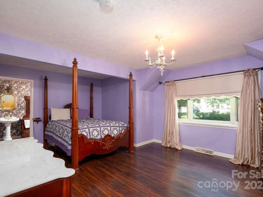 1085 Old Boiling Springs Road, Shelby, NC 28152.  MLS# CAR4279929, YatesRealty ID 28979. 