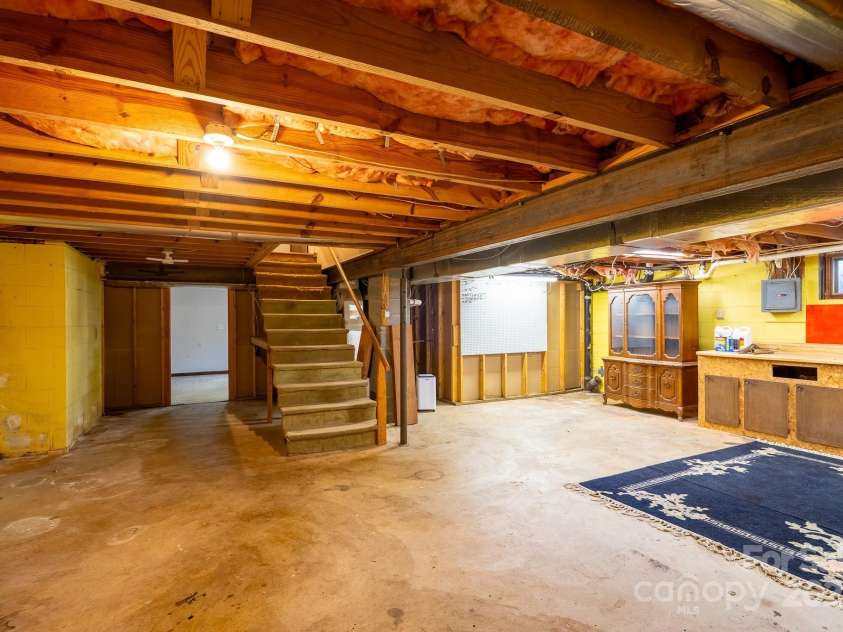 1085 Old Boiling Springs Road, Shelby, NC 28152.  MLS# CAR4279929, YatesRealty ID 28979. 