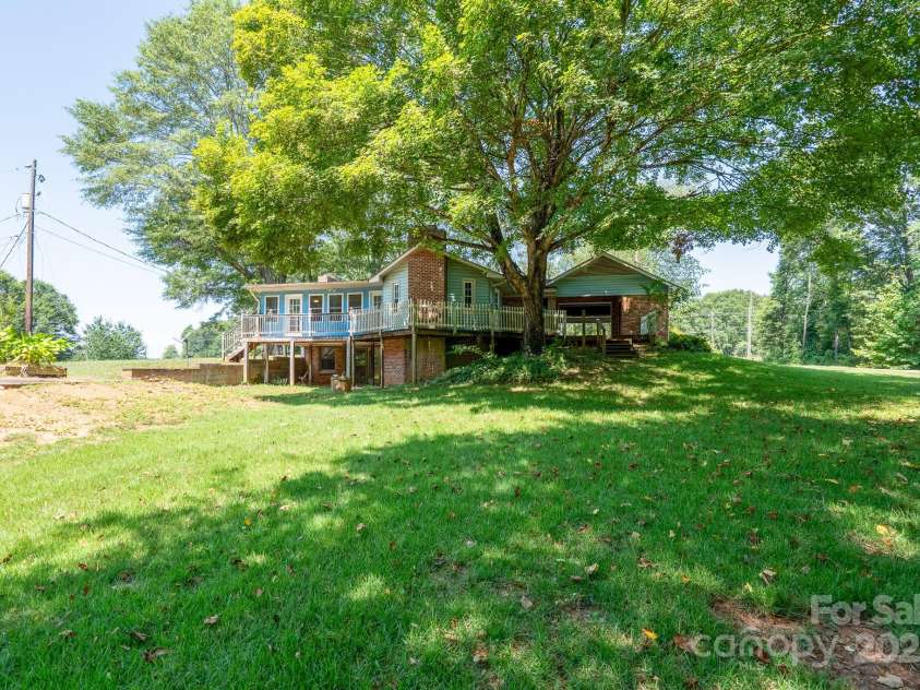 1085 Old Boiling Springs Road, Shelby, NC 28152.  MLS# CAR4279929, YatesRealty ID 28979. 