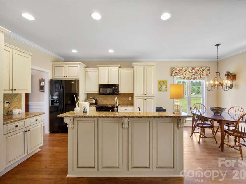 816 Springs Road, Dallas, NC 28034.  MLS# CAR4391040, YatesRealty ID 28979. 