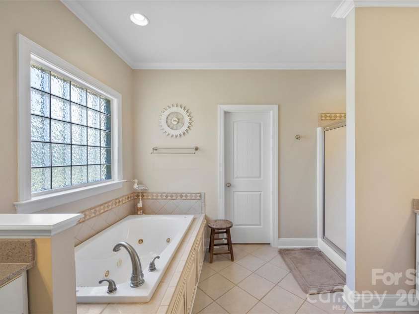 816 Springs Road, Dallas, NC 28034.  MLS# CAR4391040, YatesRealty ID 28979. 