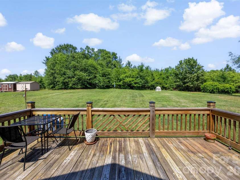 816 Springs Road, Dallas, NC 28034.  MLS# CAR4391040, YatesRealty ID 28979. 