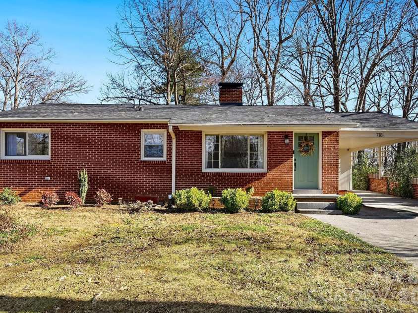 718 2nd Avenue, Conover, NC 28613.  MLS# CAR4335463, YatesRealty ID 2898. 