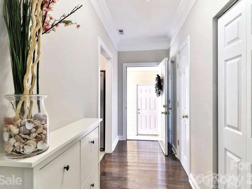 6918 Misty Pine Lane, Charlotte, NC 28217.  MLS# CAR4390936, YatesRealty ID 28980. 