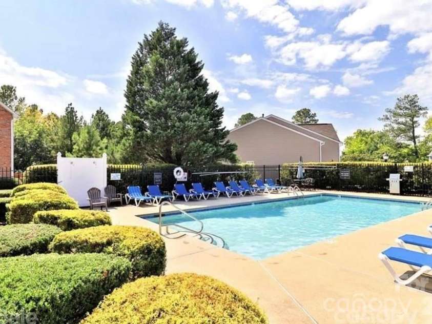 6918 Misty Pine Lane, Charlotte, NC 28217.  MLS# CAR4390936, YatesRealty ID 28980. Outdoor pool