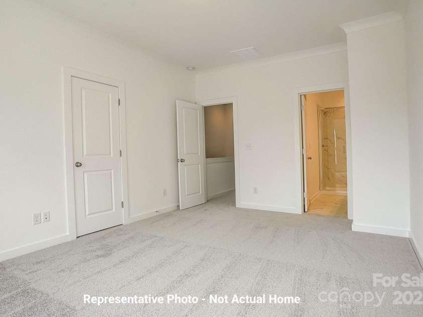 9923 Ansonborough Square, Huntersville, NC 28078.  MLS# CAR4284806, YatesRealty ID 28980. Main Bedroom with 2 closets-Cambridge Plan