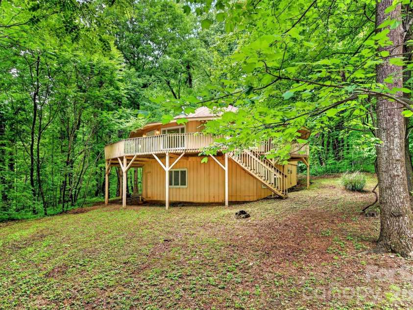1614 Gateway Parkway, Old Fort, NC 28762.  MLS# CAR4390066, YatesRealty ID 28982. 