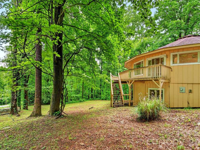 1614 Gateway Parkway, Old Fort, NC 28762.  MLS# CAR4390066, YatesRealty ID 28982. 
