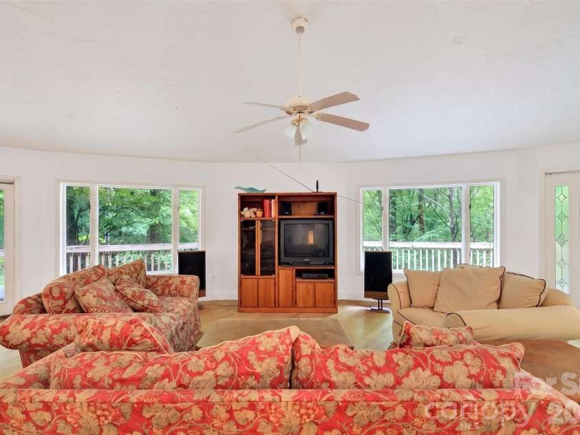 1614 Gateway Parkway, Old Fort, NC 28762.  MLS# CAR4390066, YatesRealty ID 28982. 
