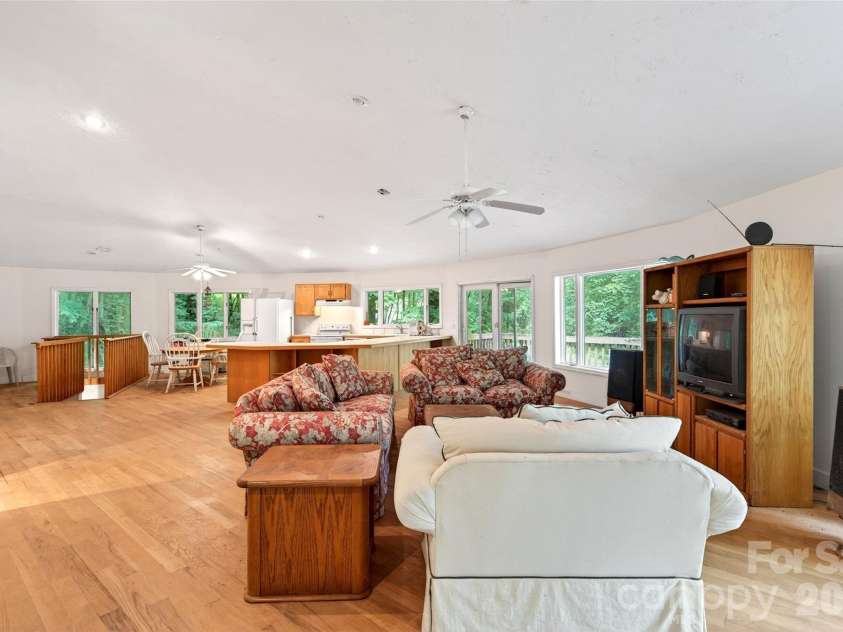 1614 Gateway Parkway, Old Fort, NC 28762.  MLS# CAR4390066, YatesRealty ID 28982. 
