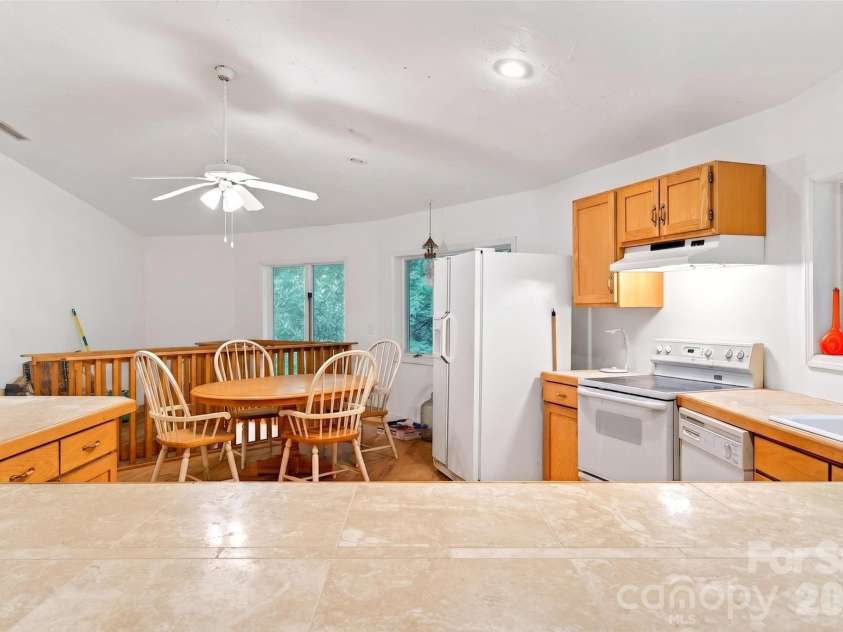 1614 Gateway Parkway, Old Fort, NC 28762.  MLS# CAR4390066, YatesRealty ID 28982. 