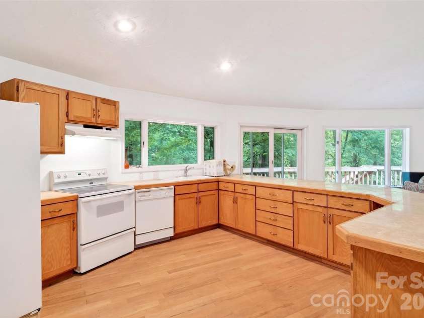 1614 Gateway Parkway, Old Fort, NC 28762.  MLS# CAR4390066, YatesRealty ID 28982. 