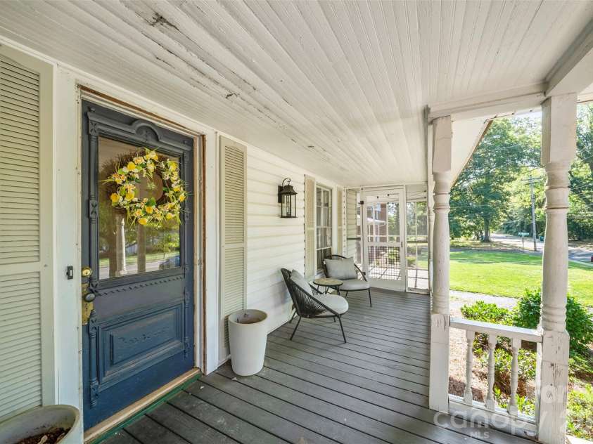 825 Montgomery Avenue, Albemarle, NC 28001.  MLS# CAR4391295, YatesRealty ID 28983. 