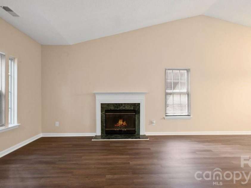 5322 Chinemist Court, Charlotte, NC 28269.  MLS# CAR4391015, YatesRealty ID 28984. 