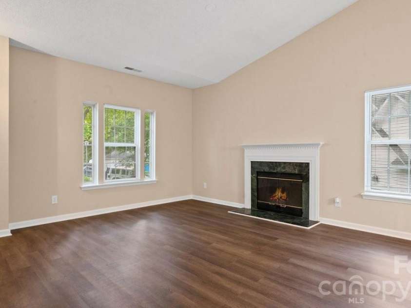 5322 Chinemist Court, Charlotte, NC 28269.  MLS# CAR4391015, YatesRealty ID 28984. 