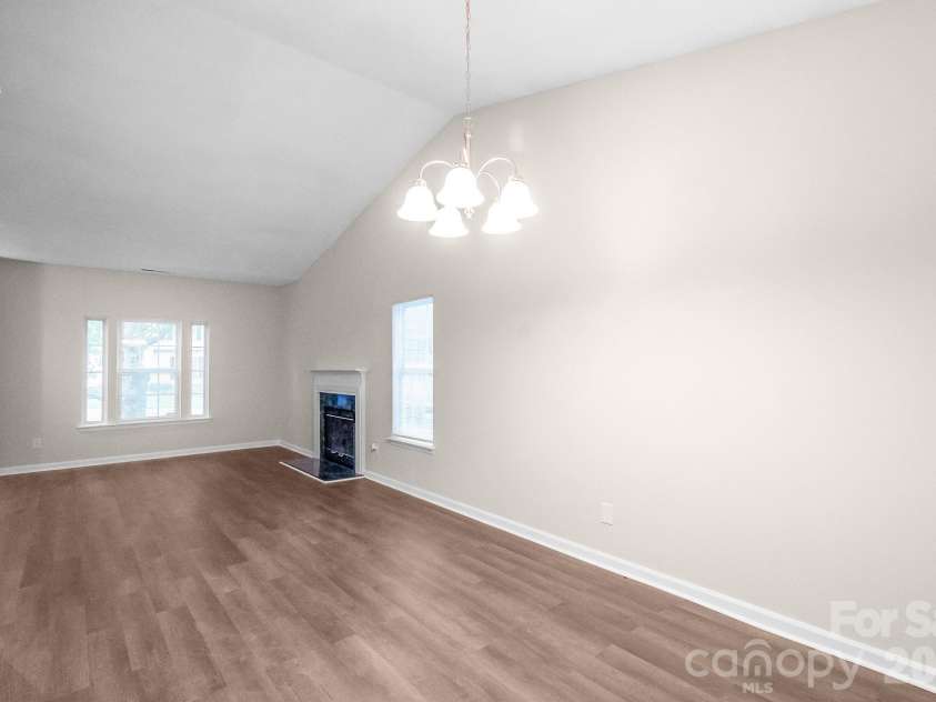 5322 Chinemist Court, Charlotte, NC 28269.  MLS# CAR4391015, YatesRealty ID 28984. 