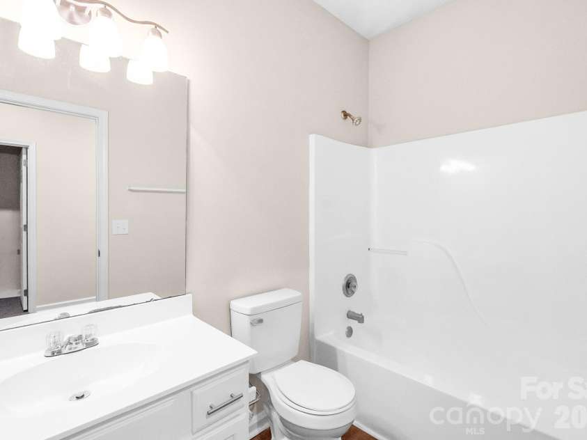 5322 Chinemist Court, Charlotte, NC 28269.  MLS# CAR4391015, YatesRealty ID 28984. 