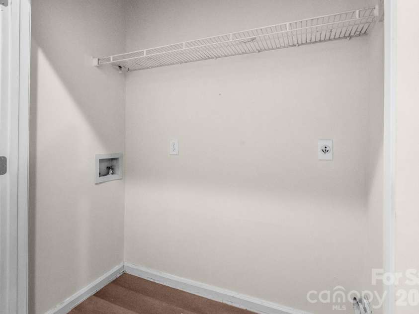 5322 Chinemist Court, Charlotte, NC 28269.  MLS# CAR4391015, YatesRealty ID 28984. 