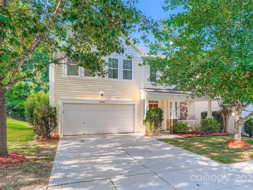 10080 Paisley Drive, Charlotte, NC 28269.  MLS# CAR4284559, YatesRealty ID 28985. 