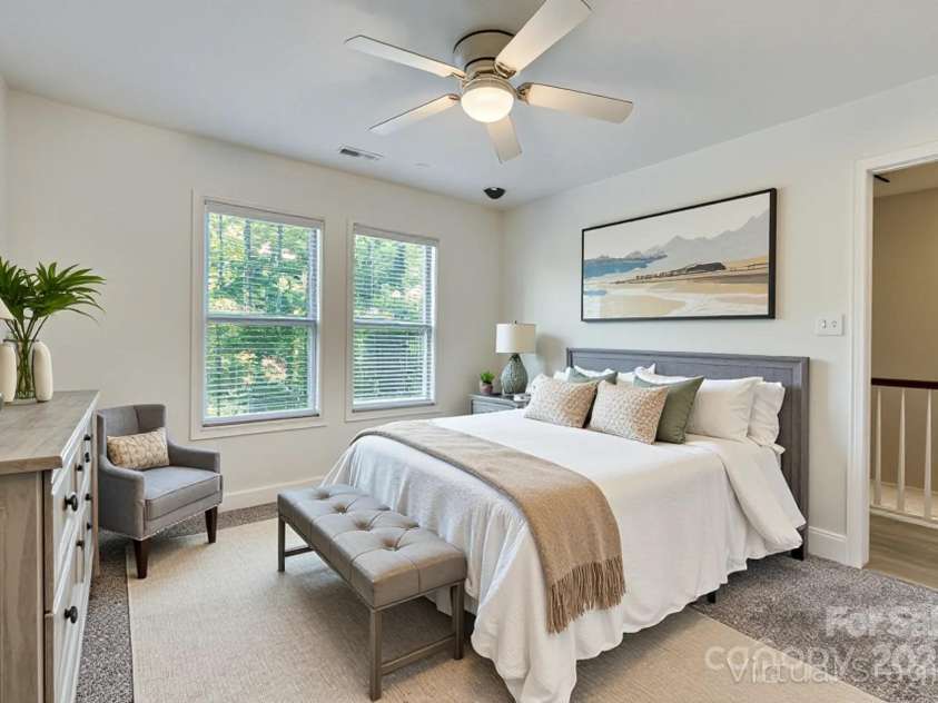 10080 Paisley Drive, Charlotte, NC 28269.  MLS# CAR4284559, YatesRealty ID 28985. 