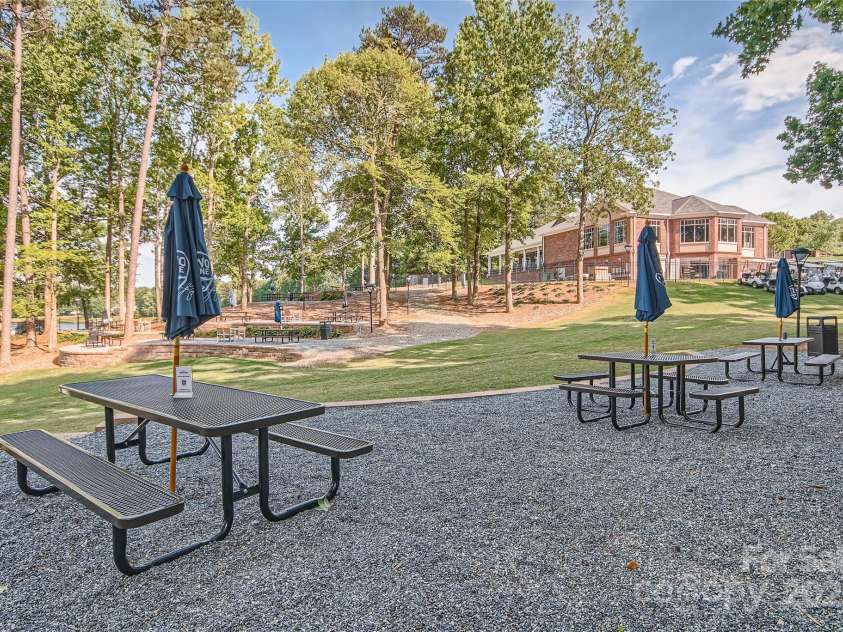 10080 Paisley Drive, Charlotte, NC 28269.  MLS# CAR4284559, YatesRealty ID 28985. 