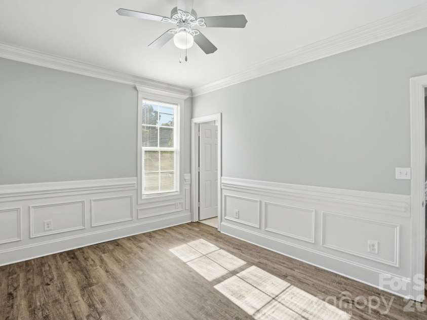 411 Sullivan Street, Gastonia, NC 28052.  MLS# CAR4389625, YatesRealty ID 28985. 