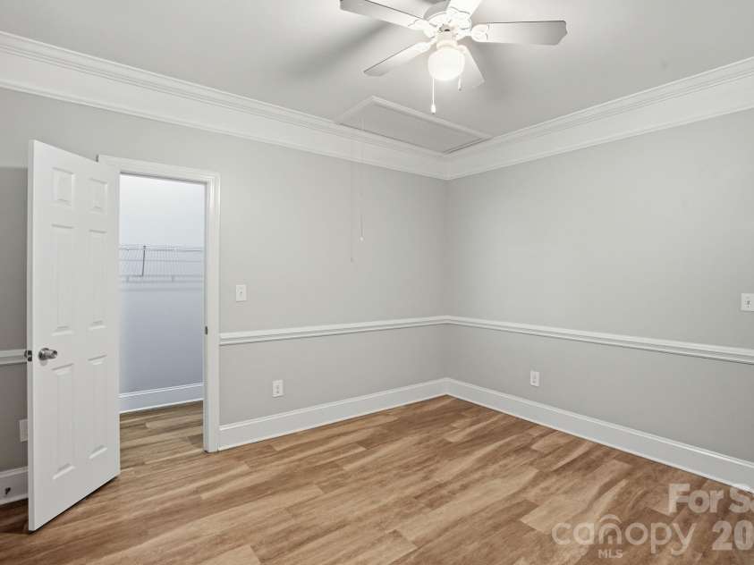 411 Sullivan Street, Gastonia, NC 28052.  MLS# CAR4389625, YatesRealty ID 28985. 