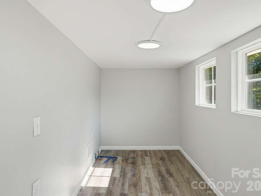 411 Sullivan Street, Gastonia, NC 28052.  MLS# CAR4389625, YatesRealty ID 28985. 