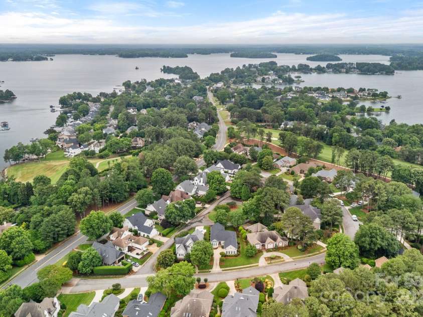 17308 Players Ridge Drive, Cornelius, NC 28031.  MLS# CAR4261359, YatesRealty ID 28986. Experience the perfect blend of luxury and affordability in this idyllic community in a home that's ready for you!