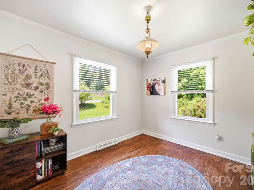 2732 Long Avenue, Gastonia, NC 28054.  MLS# CAR4390822, YatesRealty ID 28986. 