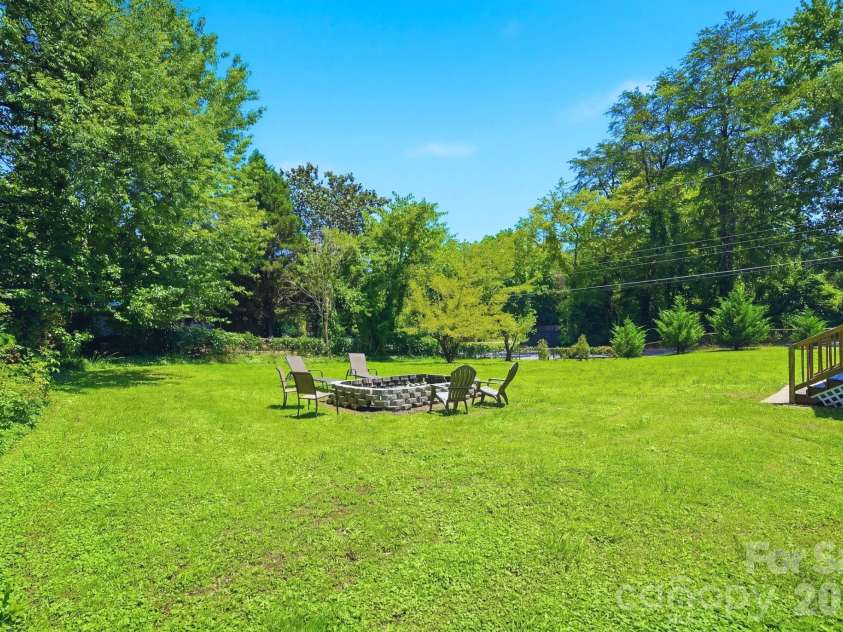 2732 Long Avenue, Gastonia, NC 28054.  MLS# CAR4390822, YatesRealty ID 28986. 