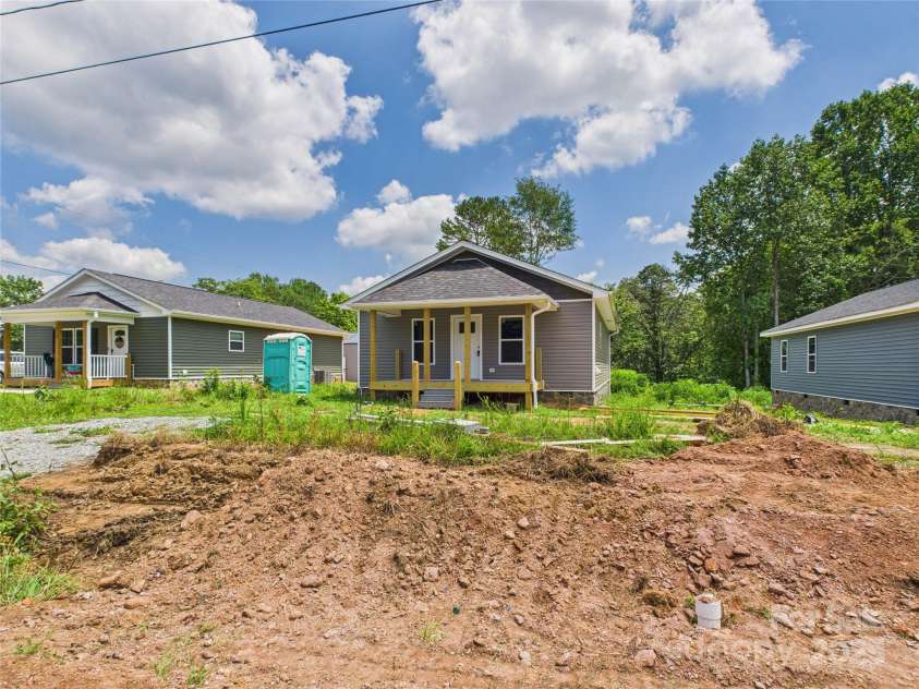 251 Hauss Ridge Road, Valdese, NC 28690.  MLS# CAR4285106, YatesRealty ID 28989. 