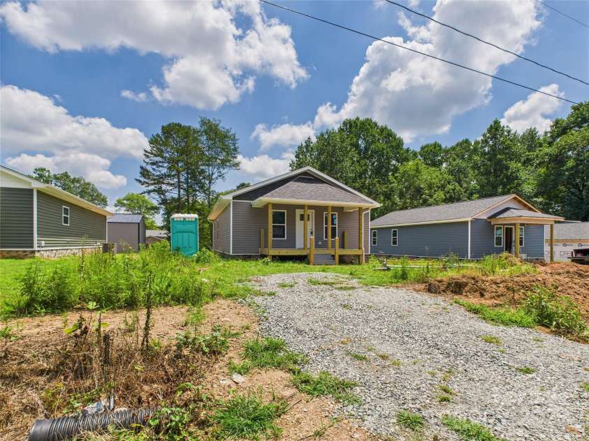 251 Hauss Ridge Road, Valdese, NC 28690.  MLS# CAR4285106, YatesRealty ID 28989. 