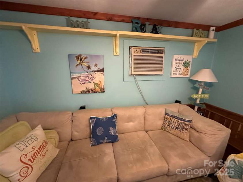 105 Richard Drive, New London, NC 28127.  MLS# CAR4215535, YatesRealty ID 2899. 