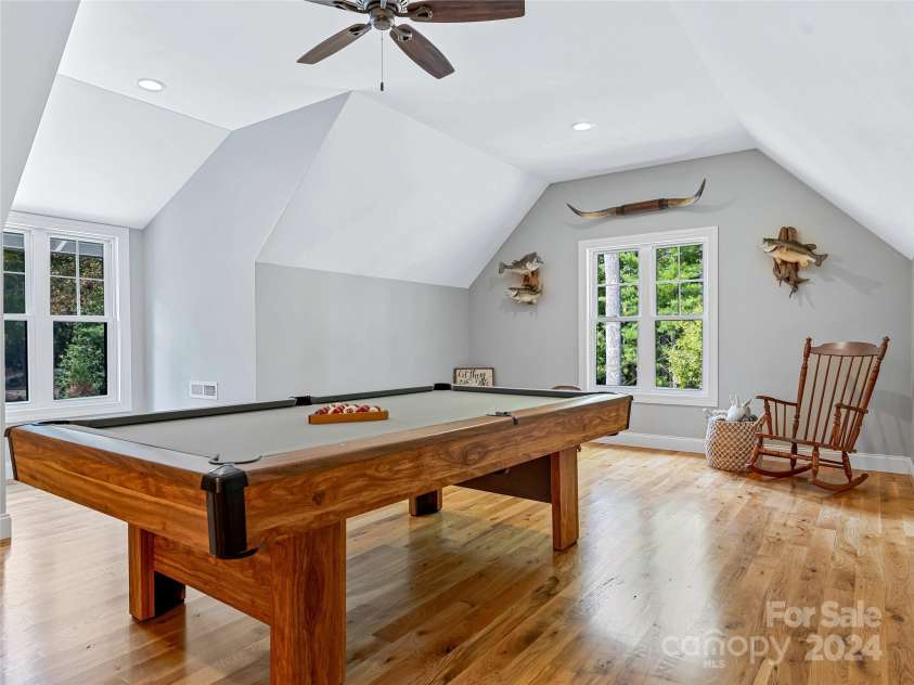 118 Camellia Way, Hendersonville, NC 28739.  MLS# CAR4187325, YatesRealty ID 2899. 