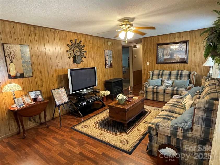 3403 Beaty Road, Gastonia, NC 28056.  MLS# CAR4277867, YatesRealty ID 28991. 