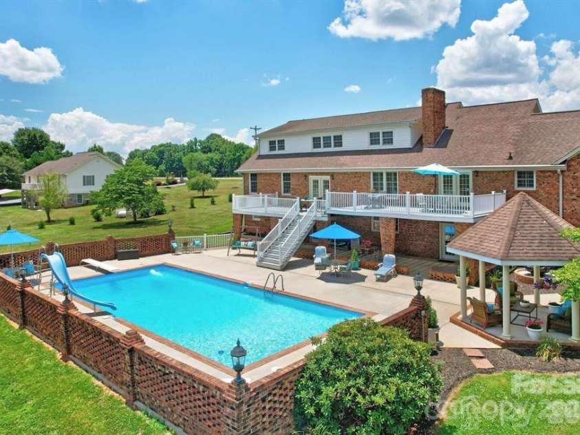 4723 Old Mountain Road, Stony Point, NC 28678.  MLS# CAR4386076, YatesRealty ID 28991. 