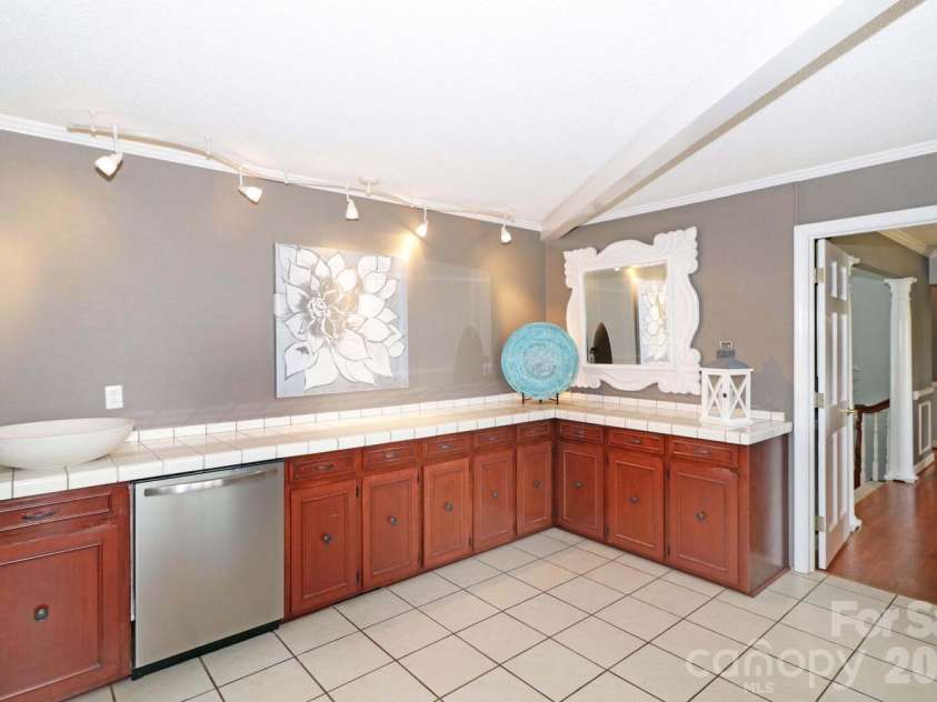4723 Old Mountain Road, Stony Point, NC 28678.  MLS# CAR4386076, YatesRealty ID 28991. 