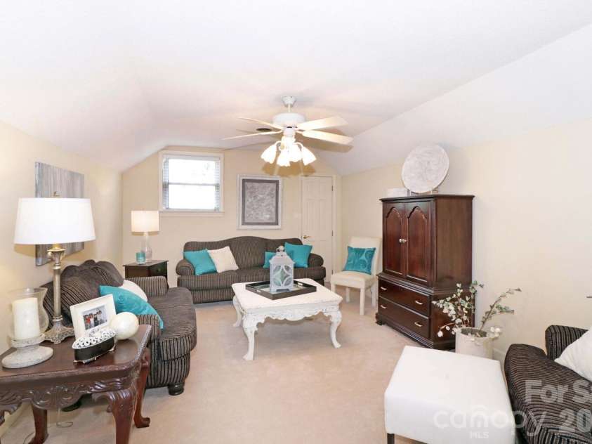4723 Old Mountain Road, Stony Point, NC 28678.  MLS# CAR4386076, YatesRealty ID 28991. 