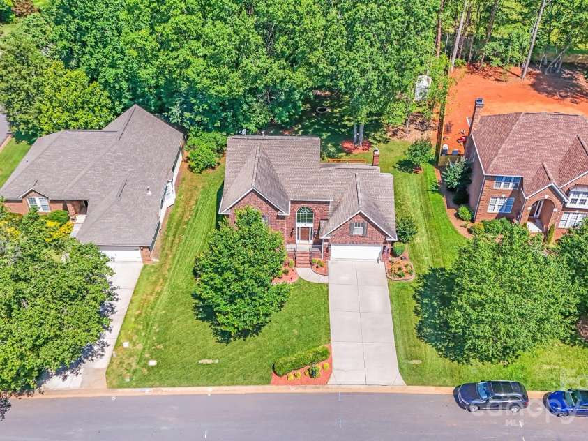 15811 Burlingame Drive, Huntersville, NC 28078.  MLS# CAR4269192, YatesRealty ID 28992. AERIAL VIEW OF THIS QUIET CUL-DE-SAC  STREET.