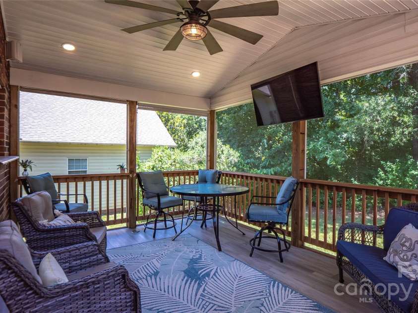 15811 Burlingame Drive, Huntersville, NC 28078.  MLS# CAR4269192, YatesRealty ID 28992. MY FAVORITE SPACE FOR THE OWNERS TO HANG OUT!!