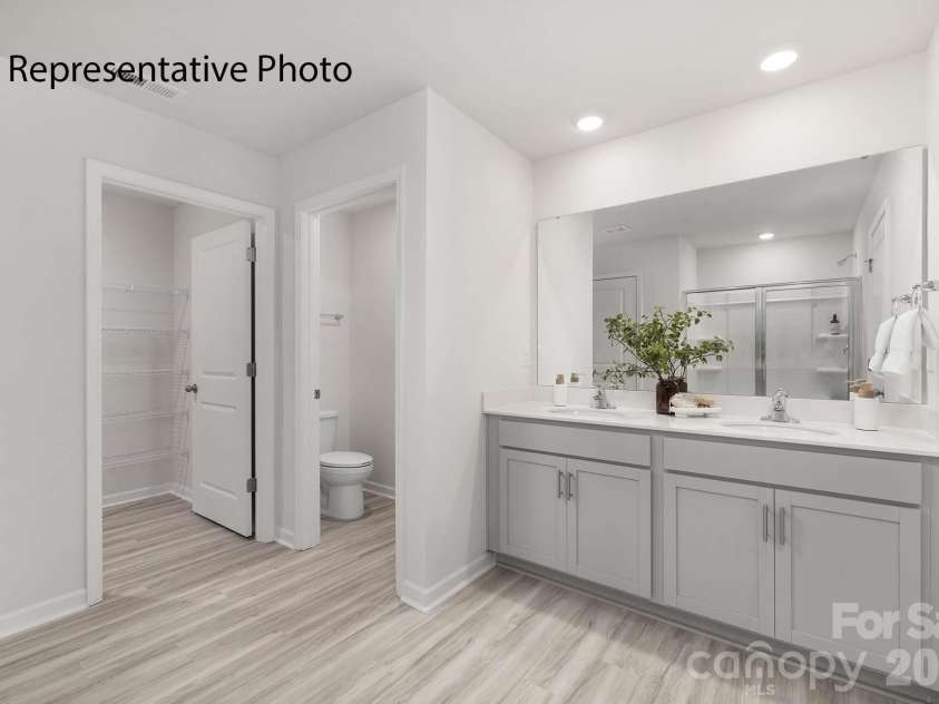 2117 Moorside Court, Lancaster, SC 29720.  MLS# CAR4391376, YatesRealty ID 28992. 