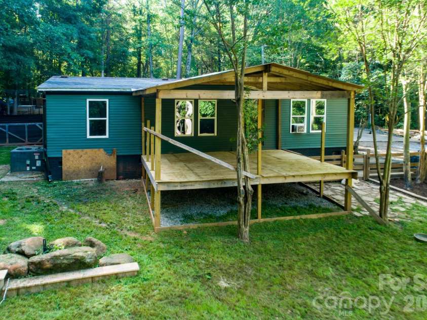 2268 Forest Music Drive, Clover, SC 29710.  MLS# CAR4390988, YatesRealty ID 28993. 